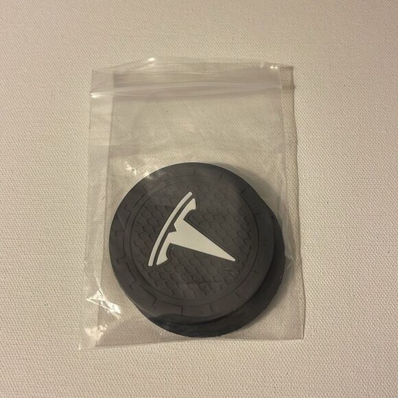 Tesla Car Cup Coasters Black set of 2 NWT - Picture 4 of 4